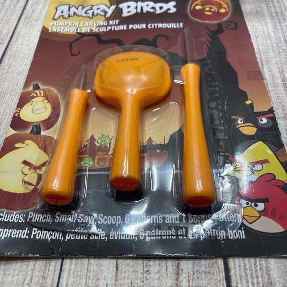 Angry Birds Pumpkin Carving Kit Book tools NEW - Picture 2 of 2